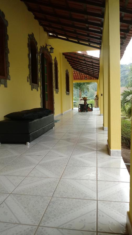 Casa Com Flores Pedra Azul  Eksteriør billede